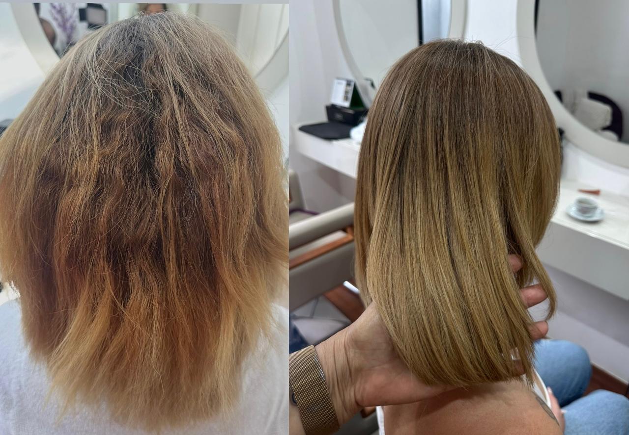 Cabelo médio com pontas desbotadas que ficou castanho dourado e liso, antes e depois